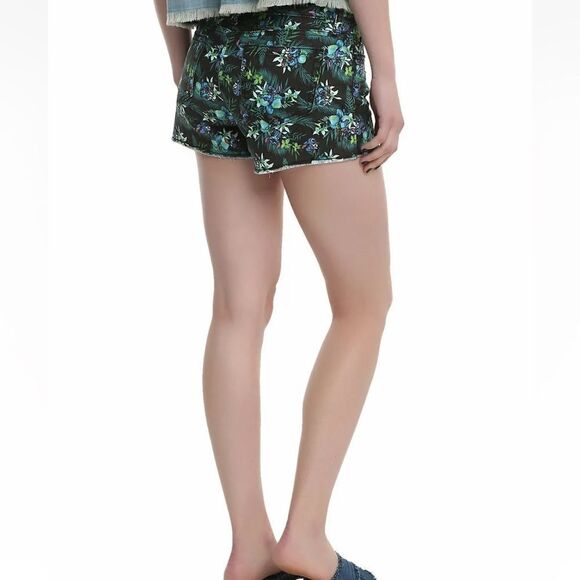 DISNEY Lilo & Stitch Short Women Size 17 - Picture 3 of 11